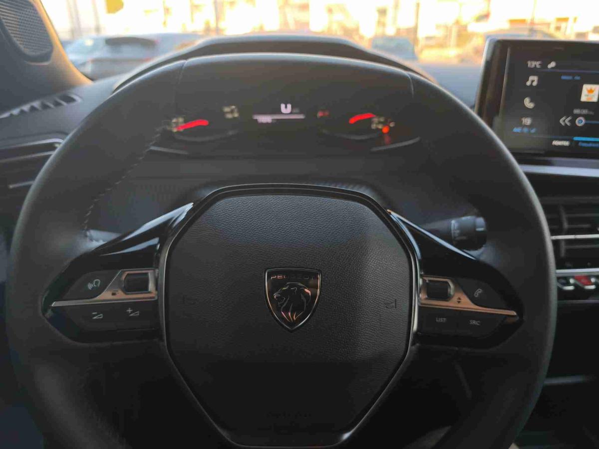 peugeot-2008-2025-gasolina-1199cc