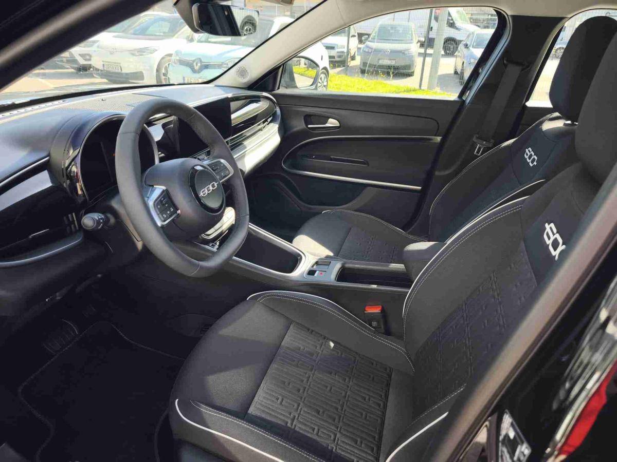 fiat-600-2025-gasolina-1199cc
