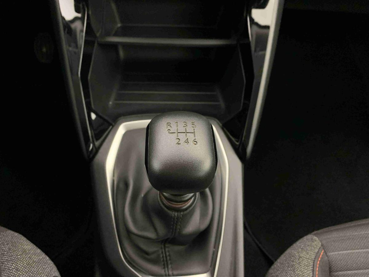 peugeot-2008-2020-gasolina-1199cc