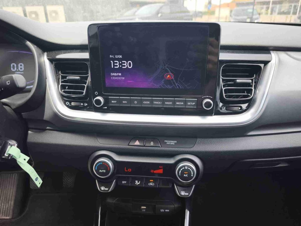 kia-stonic-2025-gasolina-998cc