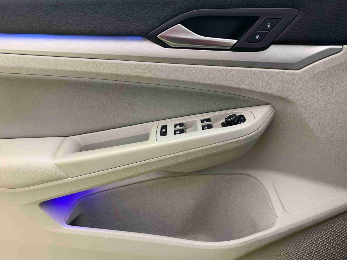 volkswagen-golf-2023-gasolina-999cc
