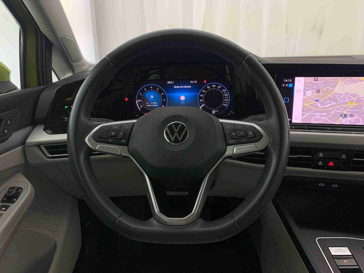 volkswagen-golf-2023-gasolina-999cc