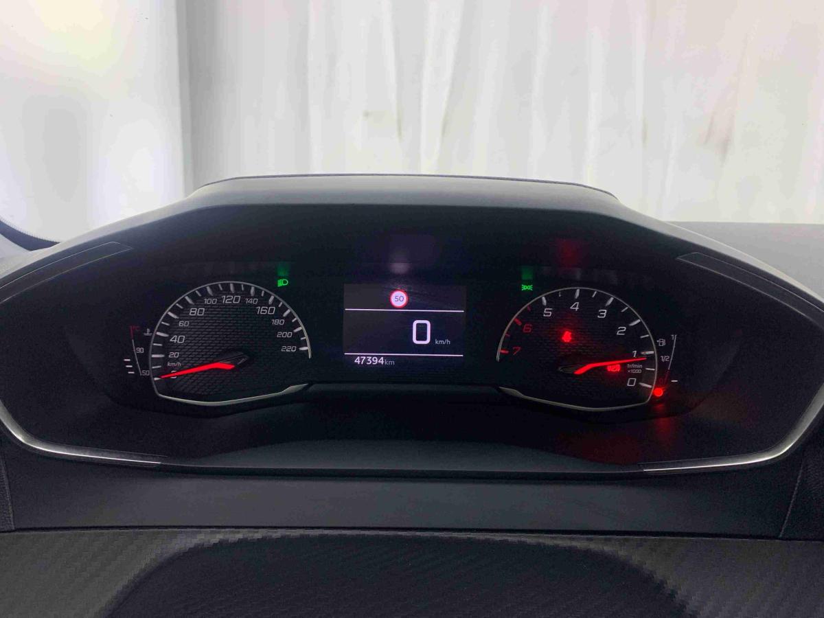 peugeot-208-2024-gasolina-1199cc