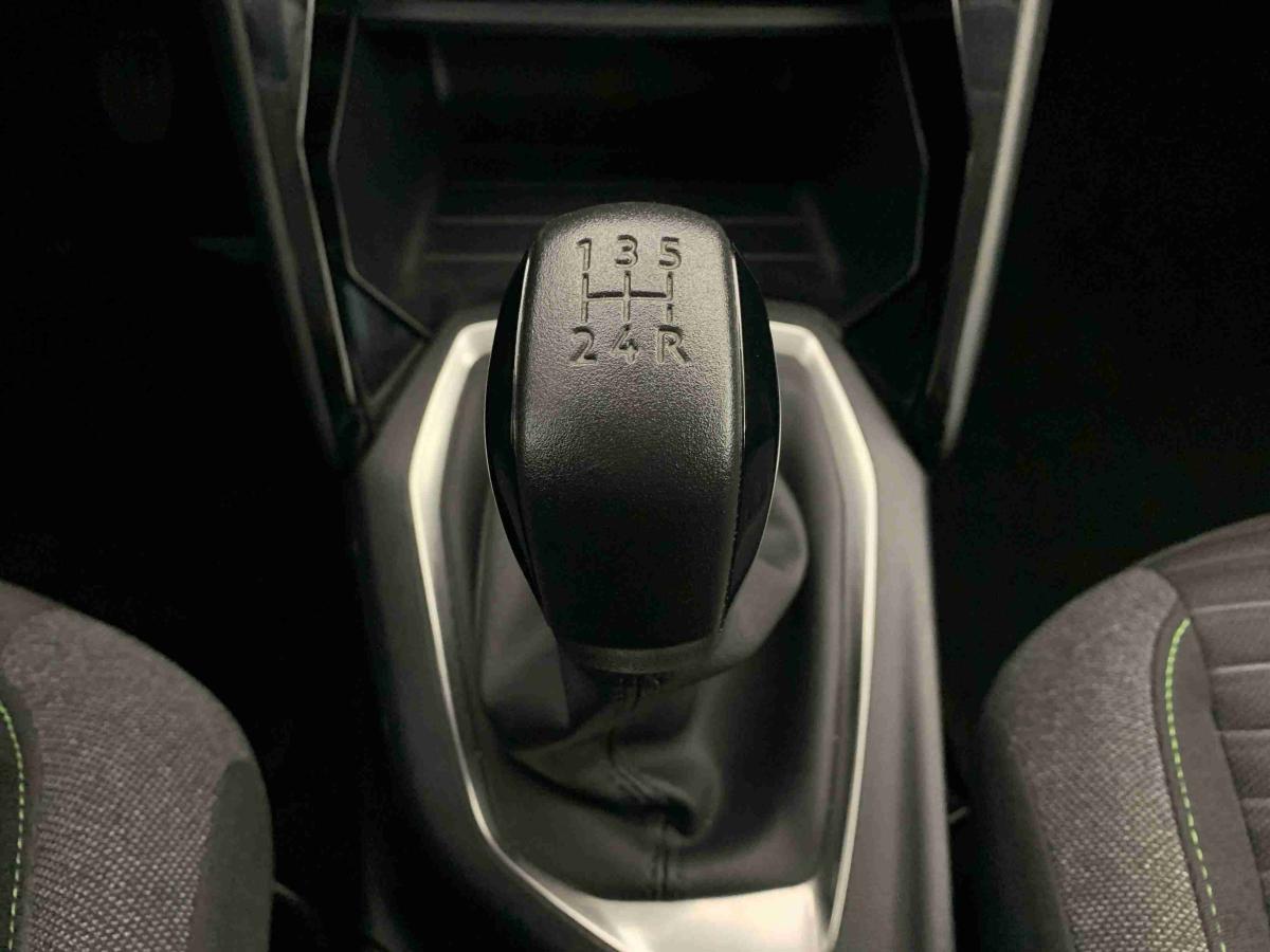 peugeot-208-2024-gasolina-1199cc