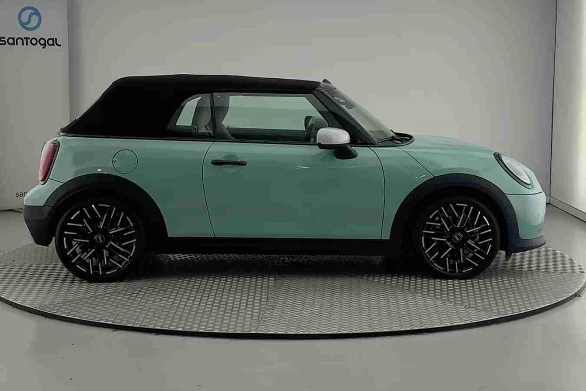 mini-cabrio-2025-gasolina-1998cc