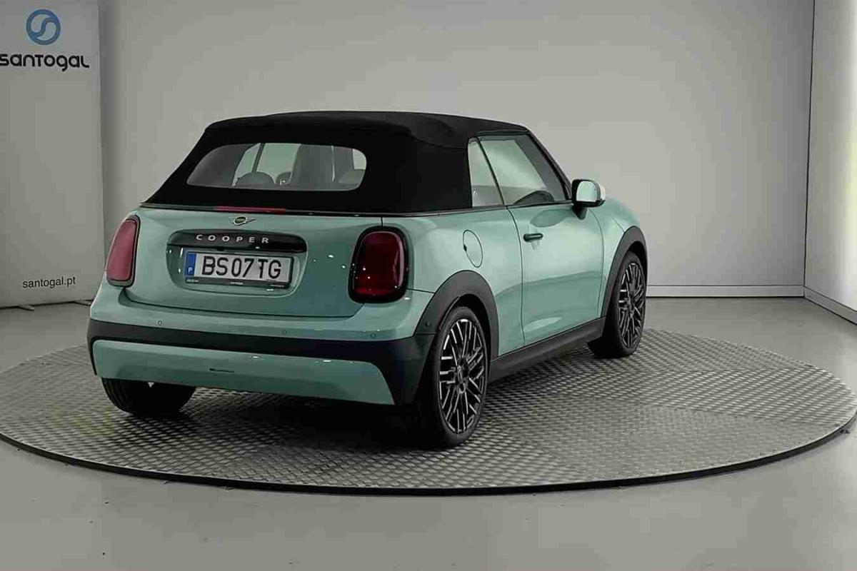 mini-cabrio-2025-gasolina-1998cc