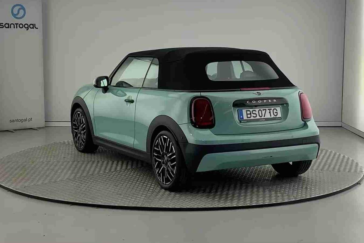 mini-cabrio-2025-gasolina-1998cc
