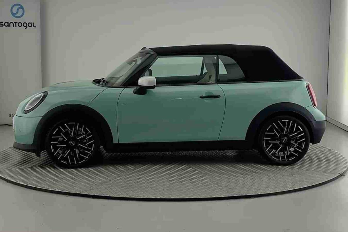 mini-cabrio-2025-gasolina-1998cc