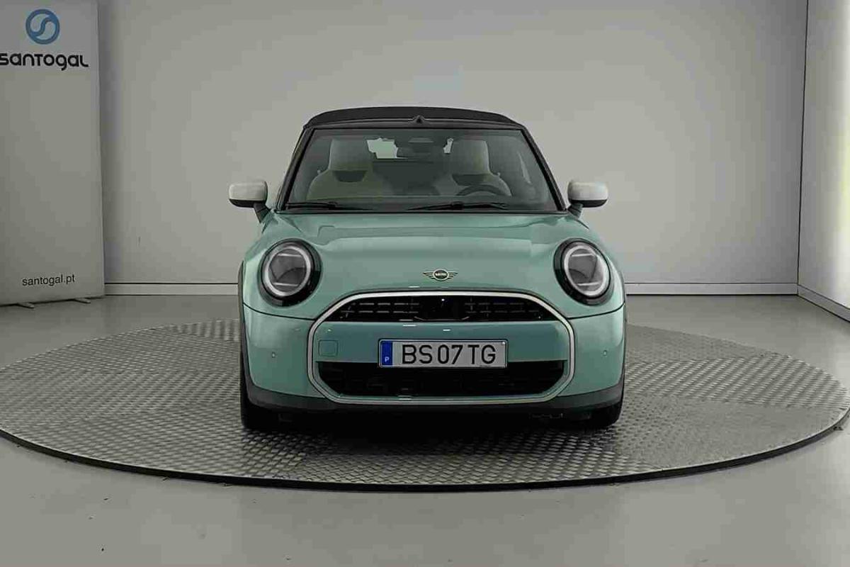 mini-cabrio-2025-gasolina-1998cc