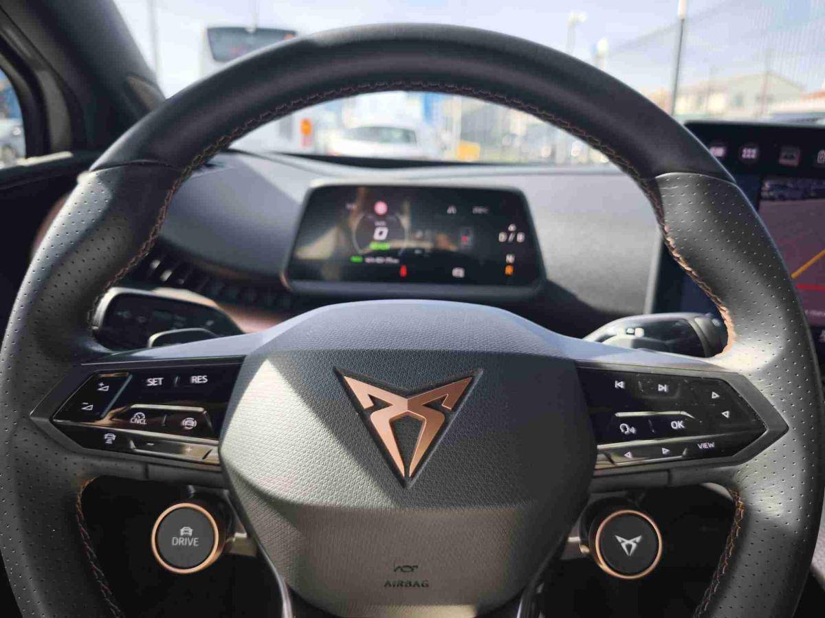 cupra-tavascan-2025-eletrico-0cc