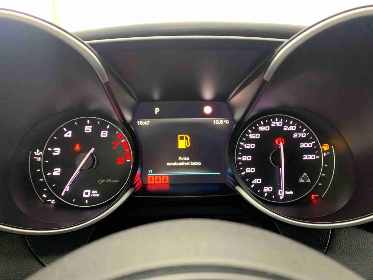 alfa-romeo-giulia-2021-gasolina-2891cc