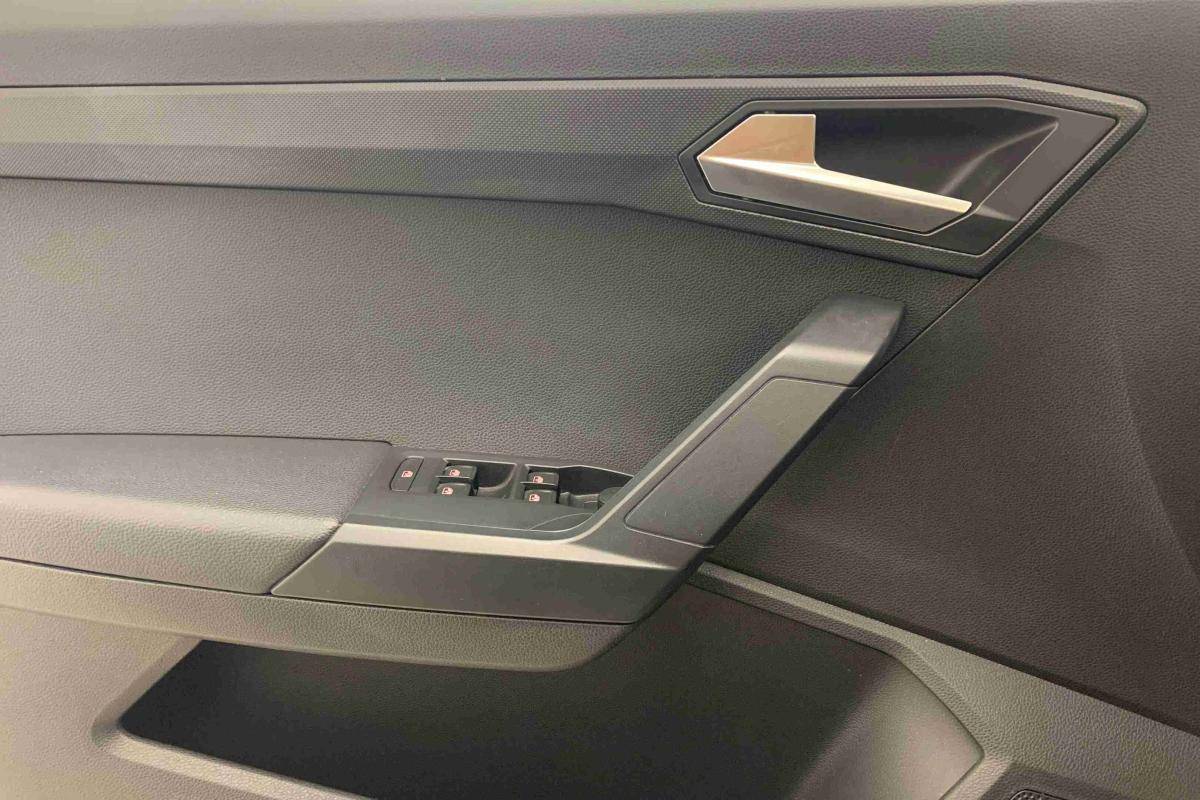 seat-arona-2025-gasolina-999cc