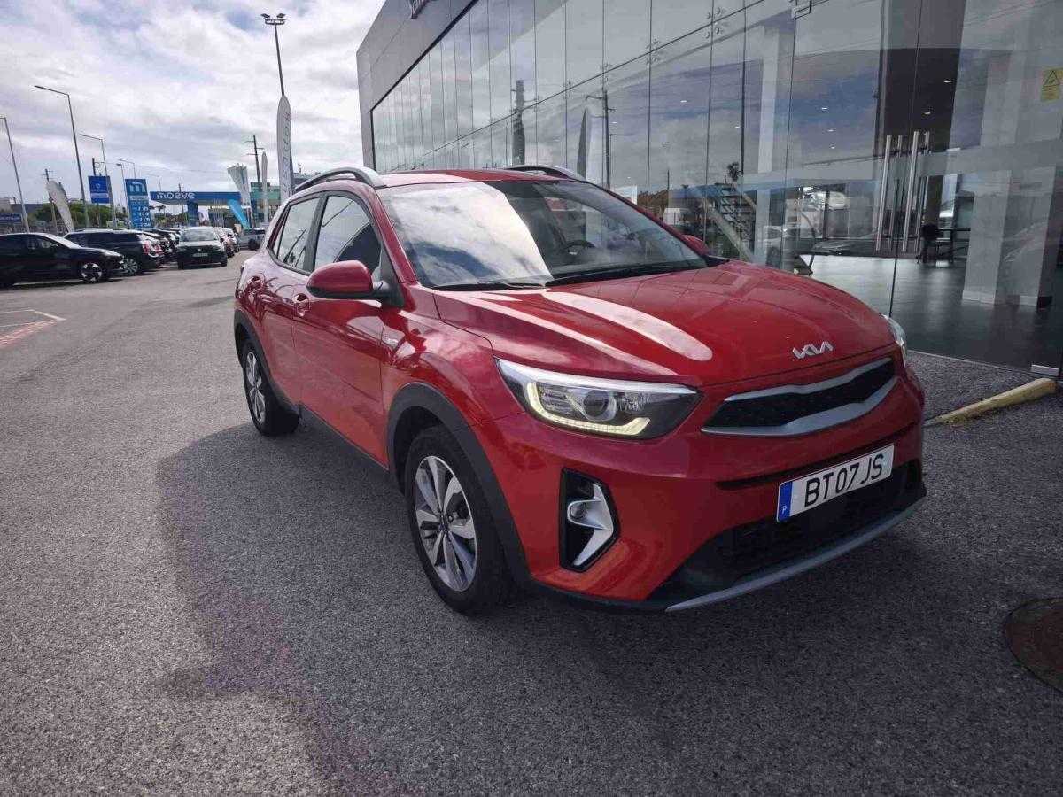 kia-stonic-2025-gasolina-1197cc