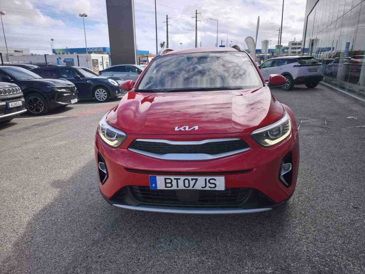 kia-stonic-2025-gasolina-1197cc