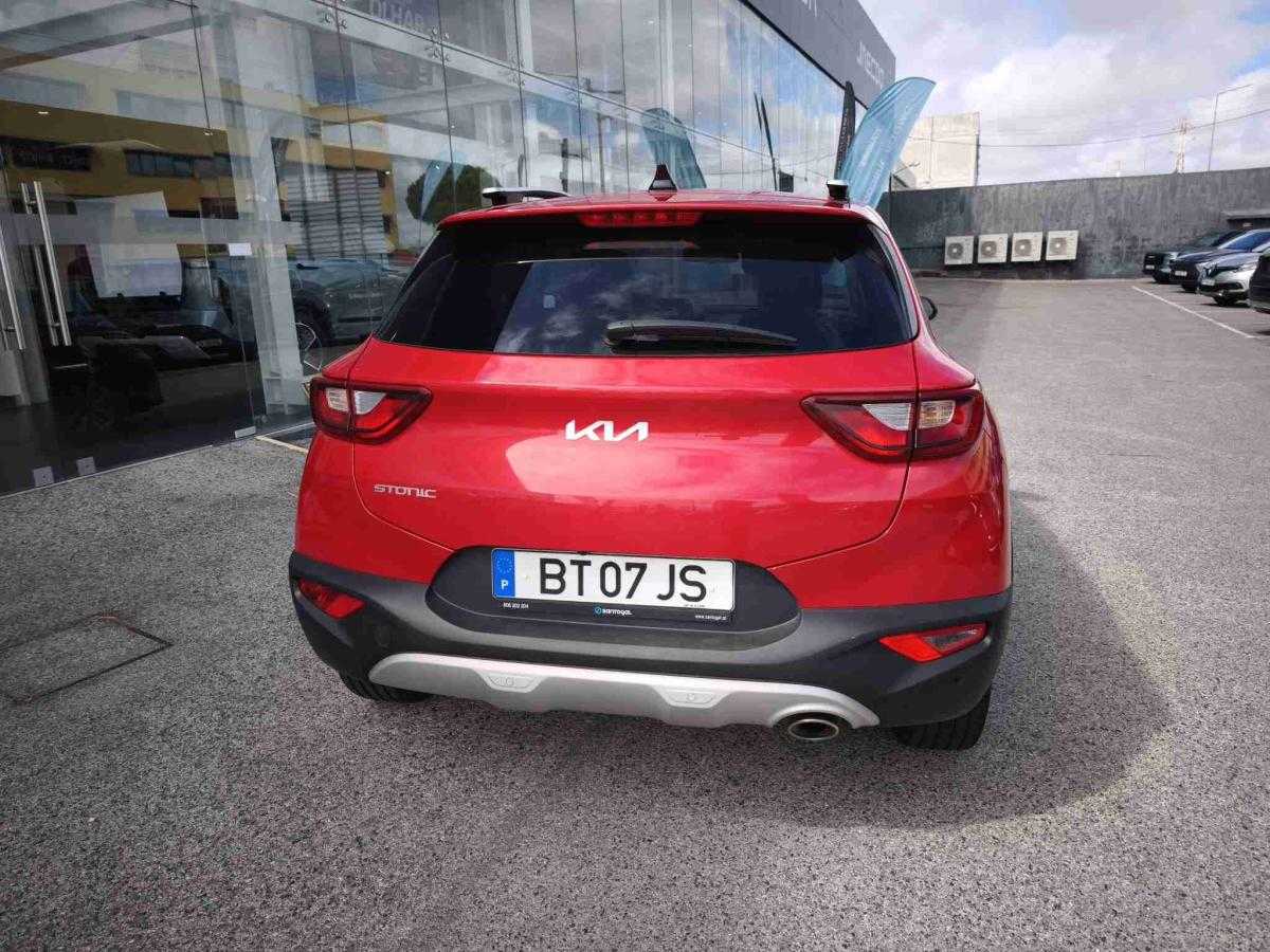 kia-stonic-2025-gasolina-1197cc