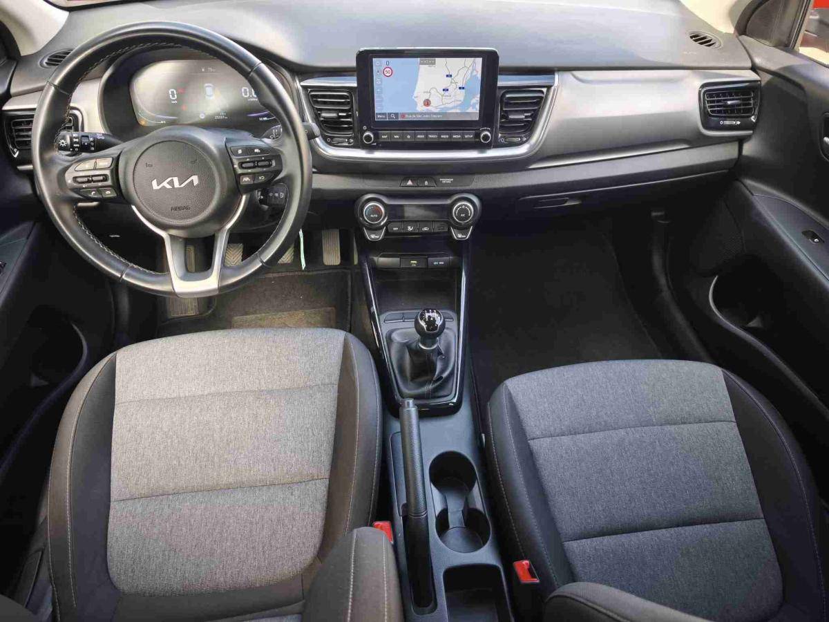 kia-stonic-2025-gasolina-1197cc