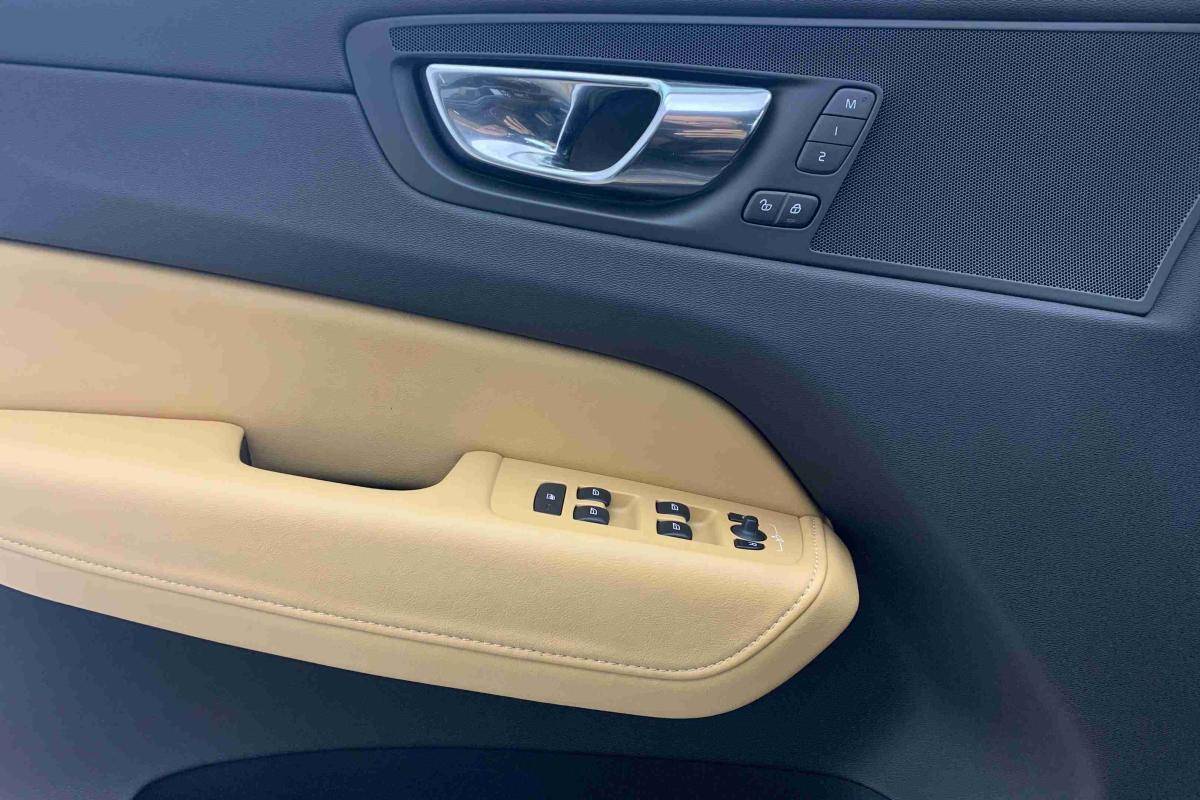 volvo-xc60-2018-hibrido-1969cc