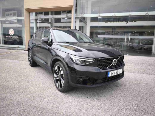 volvo-xc40-2025-gasolina-1969cc