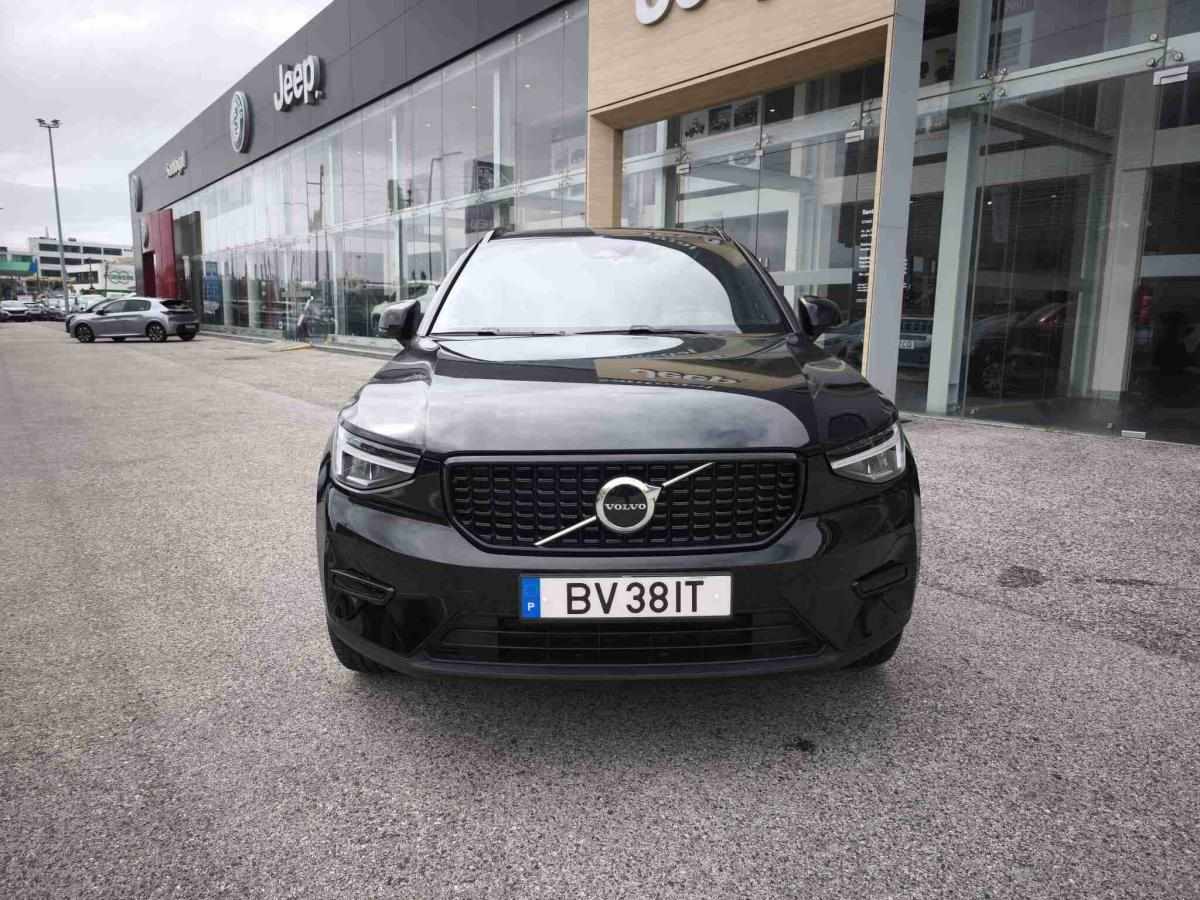 volvo-xc40-2025-gasolina-1969cc