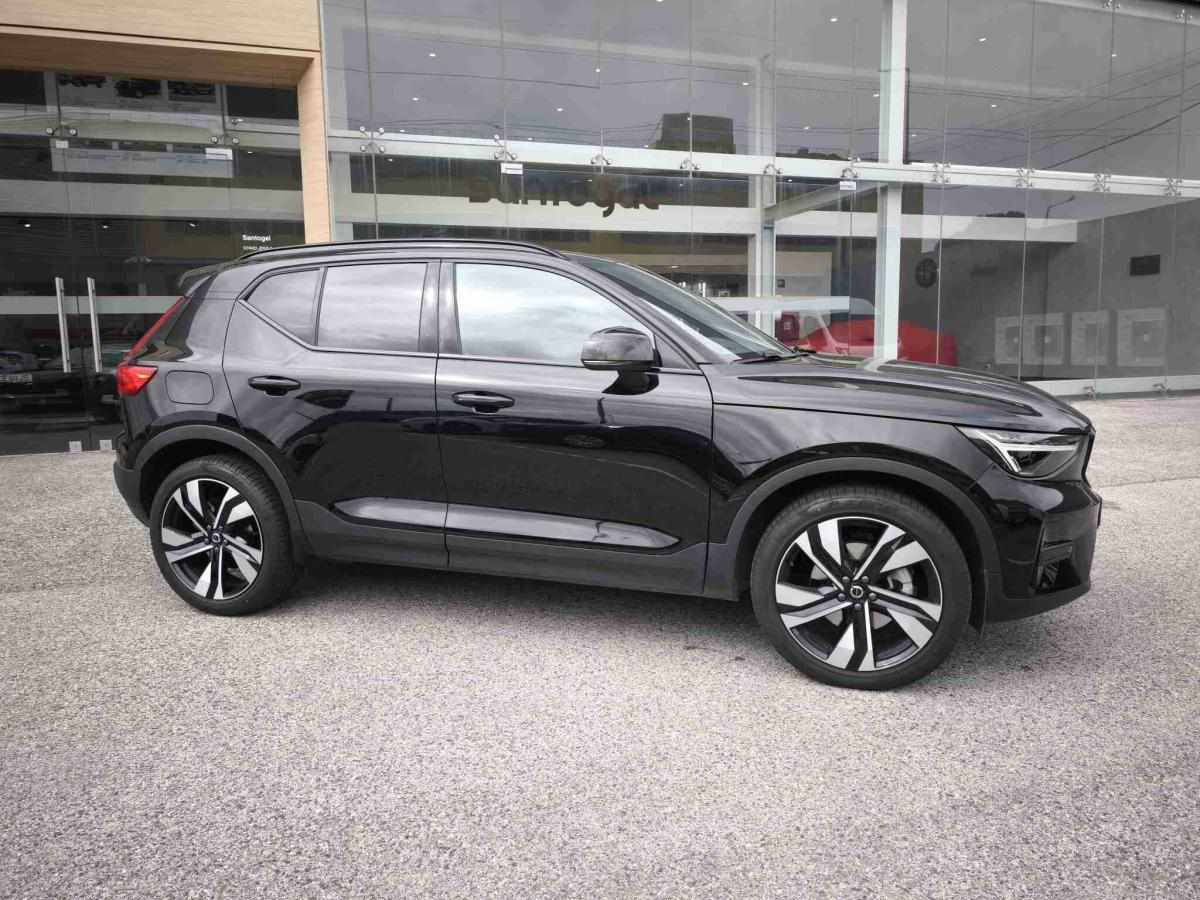 volvo-xc40-2025-gasolina-1969cc