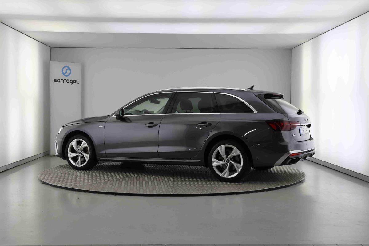 audi-a4-2023-diesel-1968cc