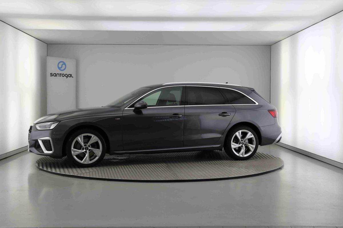 audi-a4-2023-diesel-1968cc