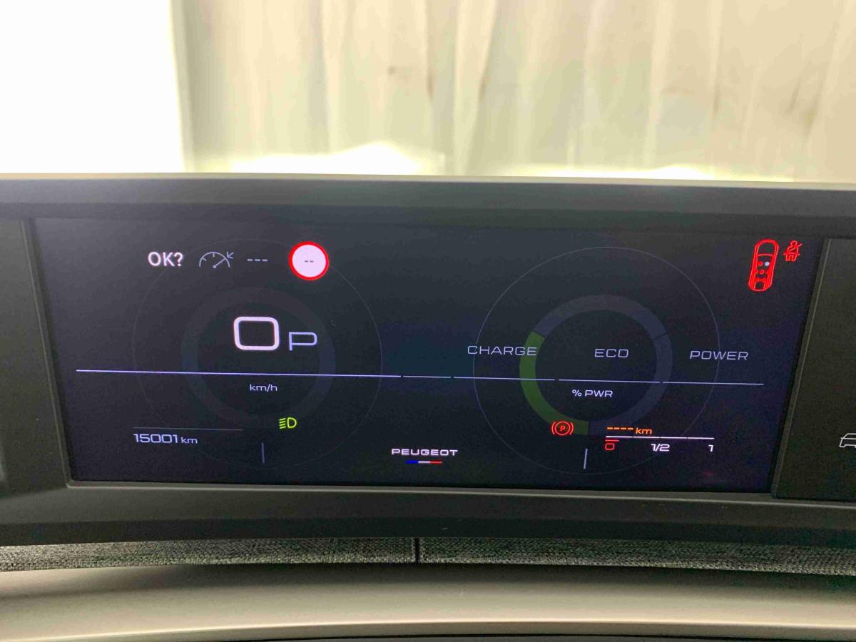 peugeot-5008-2025-gasolina-1199cc