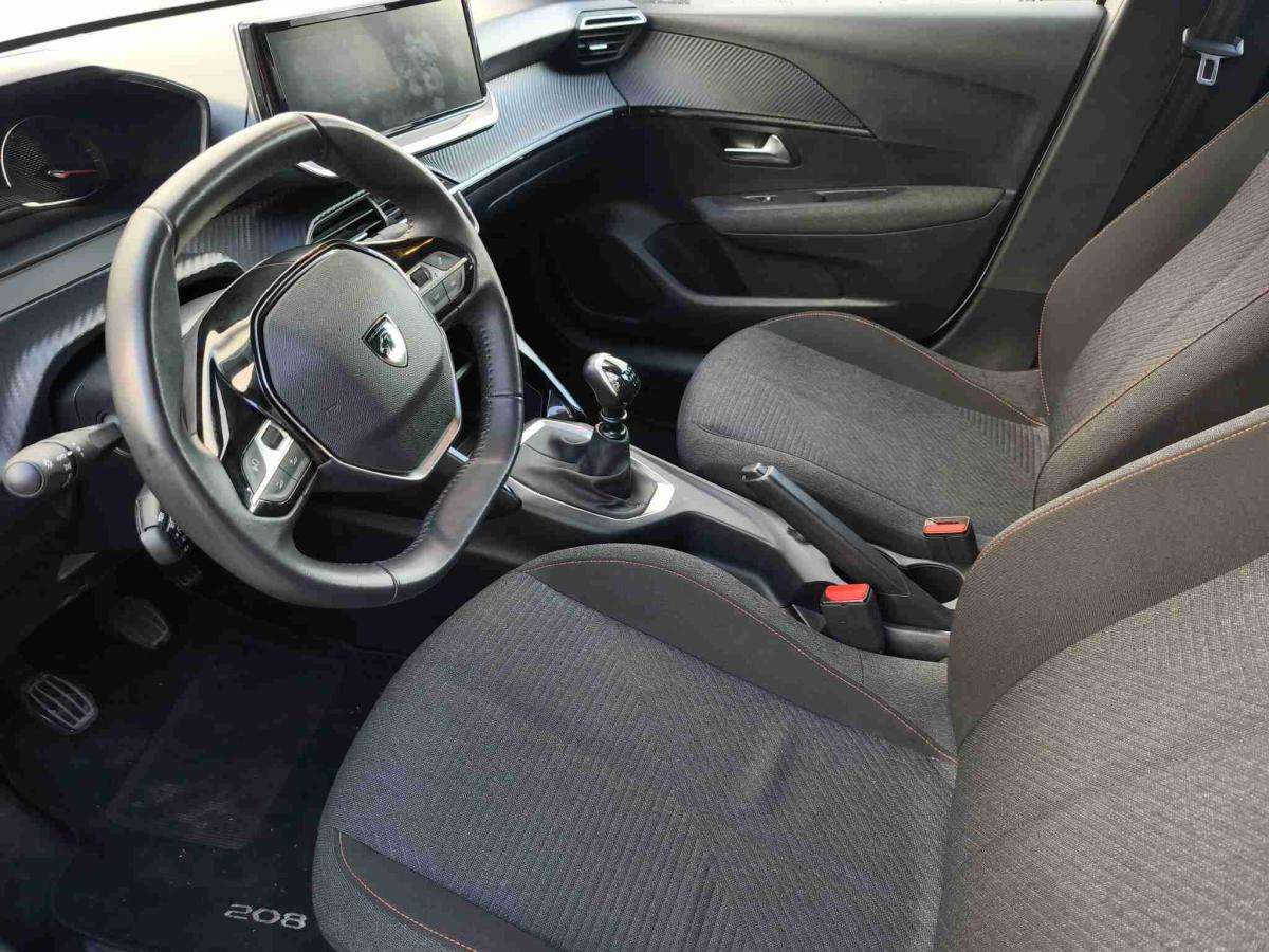 peugeot-208-2025-gasolina-1199cc