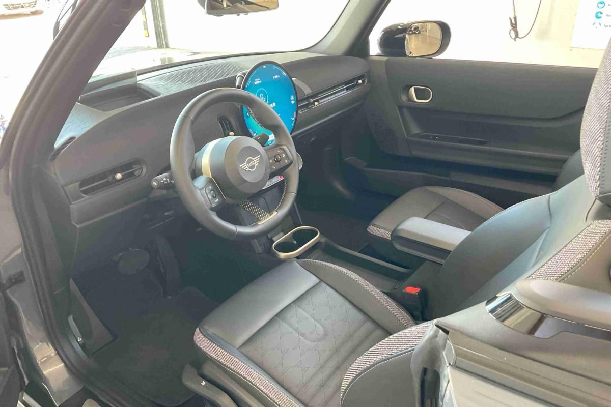 mini-cabrio-2025-gasolina-1998cc