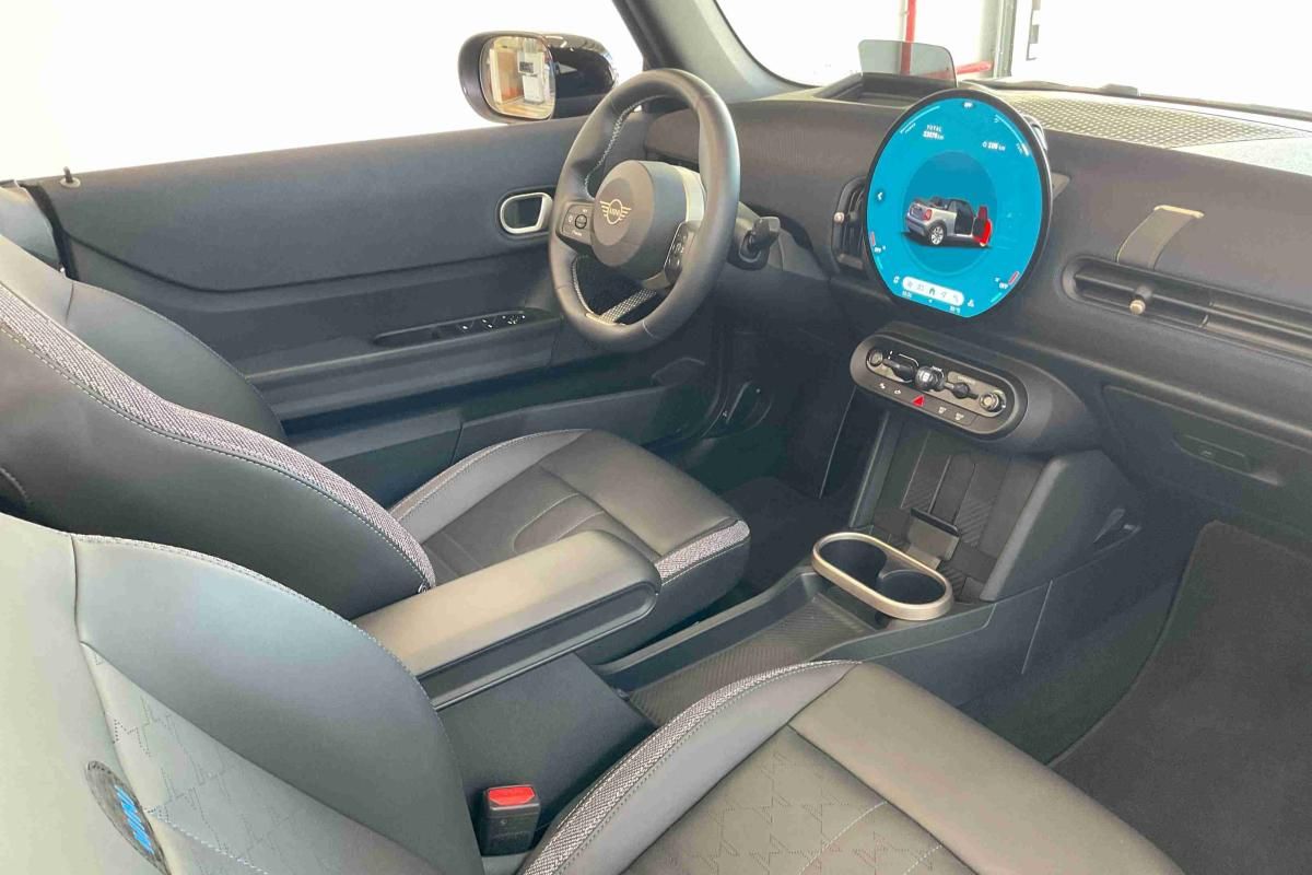 mini-cabrio-2025-gasolina-1998cc