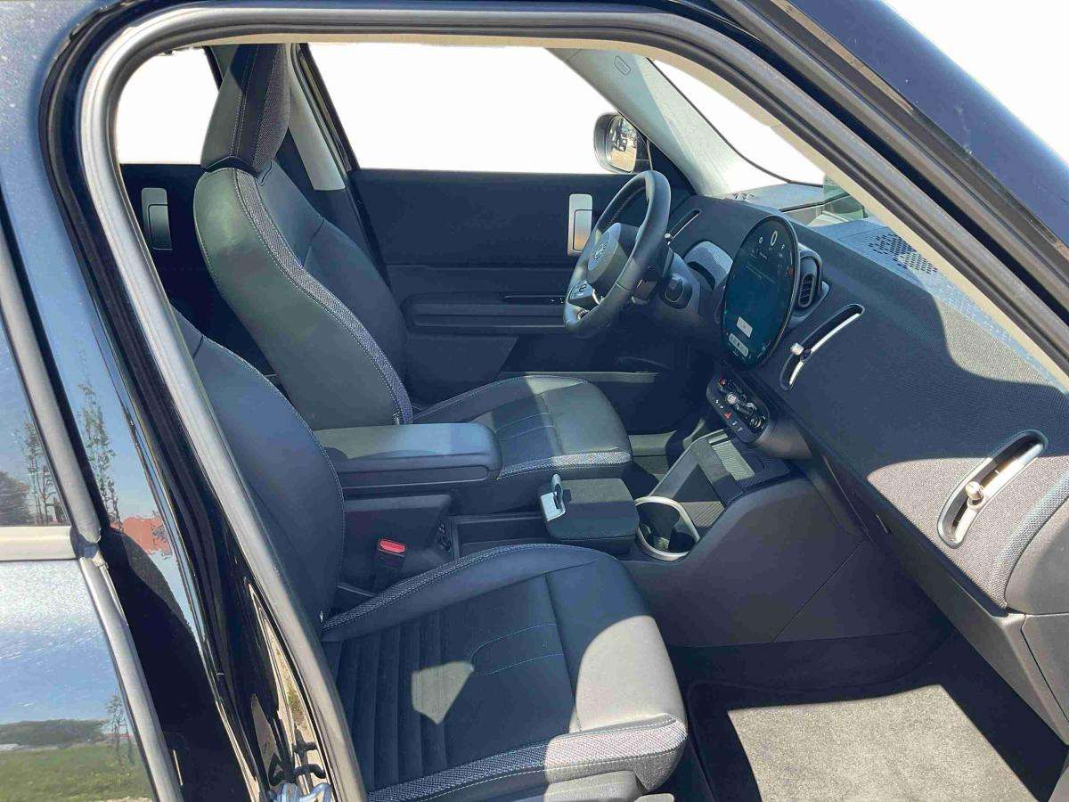 mini-countryman-2025-diesel-1995cc
