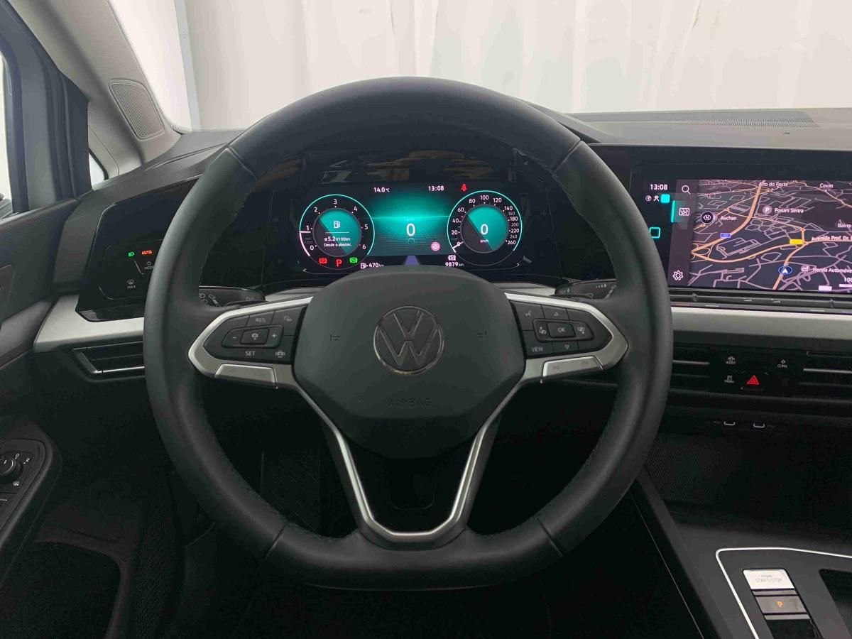 volkswagen-golf-2024-diesel-1968cc
