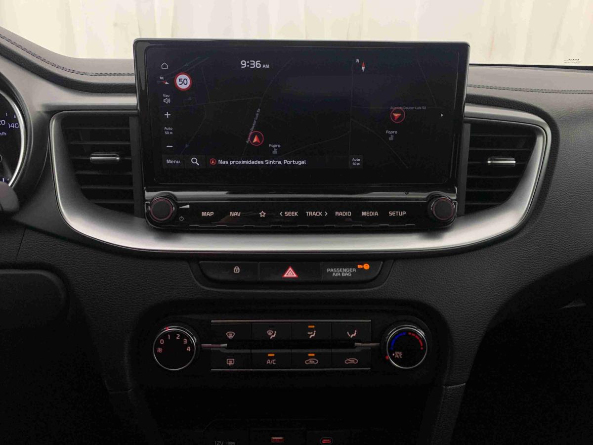 kia-xceed-2025-gasolina-998cc