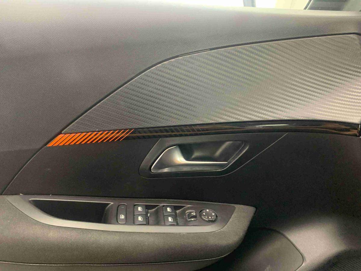 peugeot-208-2023-gasolina-1199cc