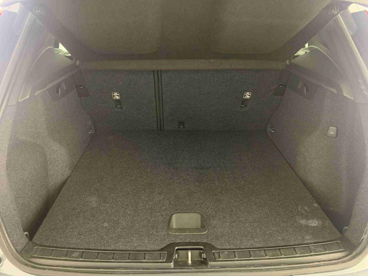 volvo-xc40-2022-gasolina-1477cc