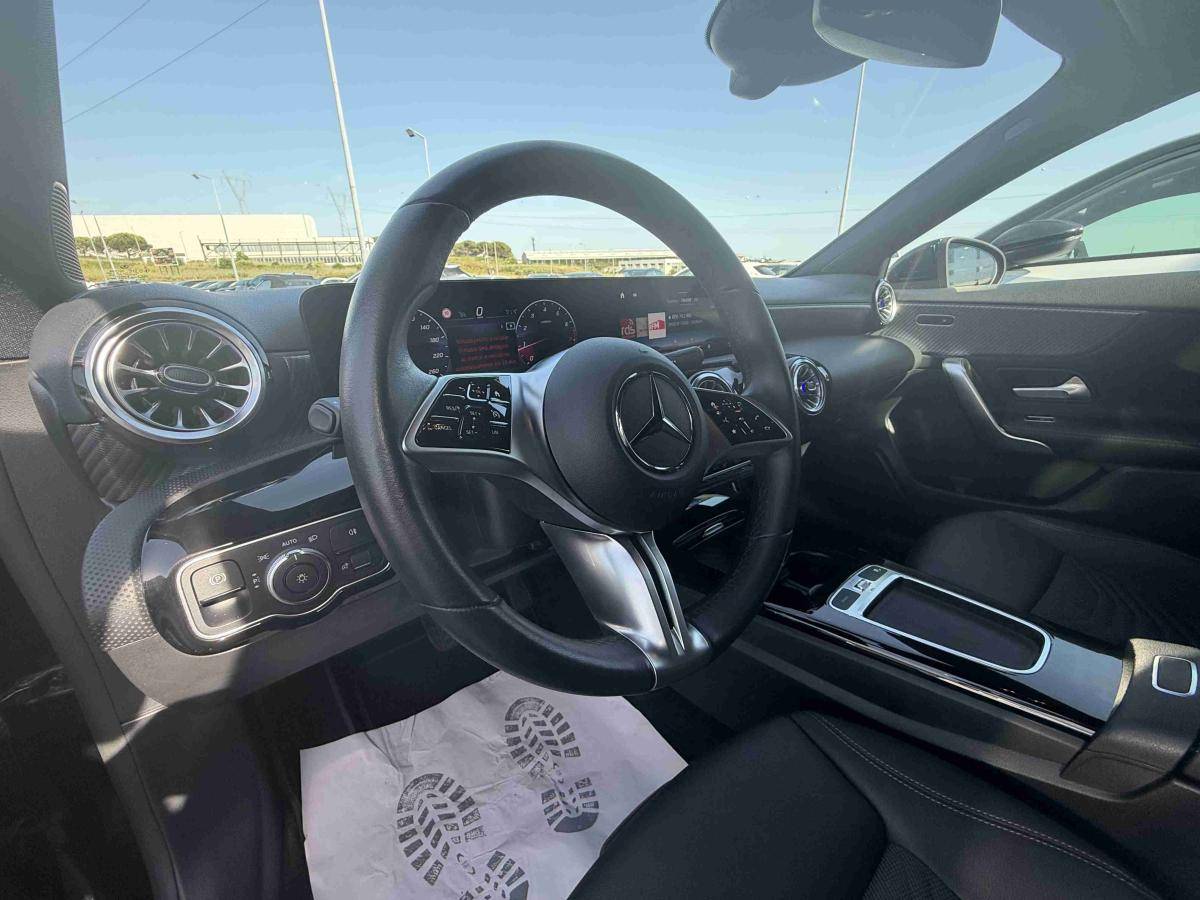mercedes-benz-200-2023-gasolina-1332cc