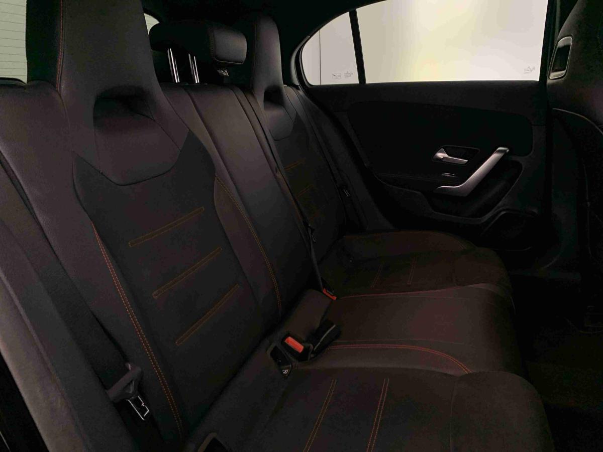 mercedes-benz-200-2021-gasolina-1332cc