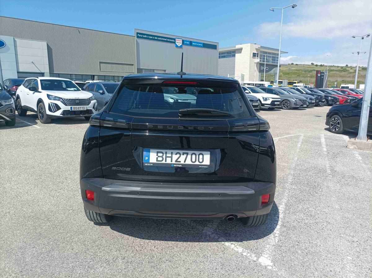 peugeot-2008-2024-gasolina-1199cc