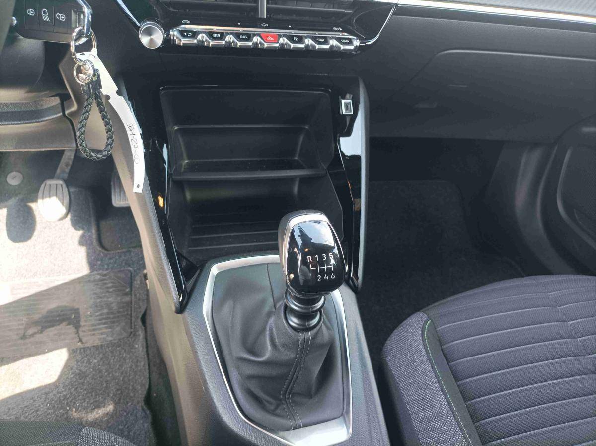 peugeot-2008-2024-gasolina-1199cc