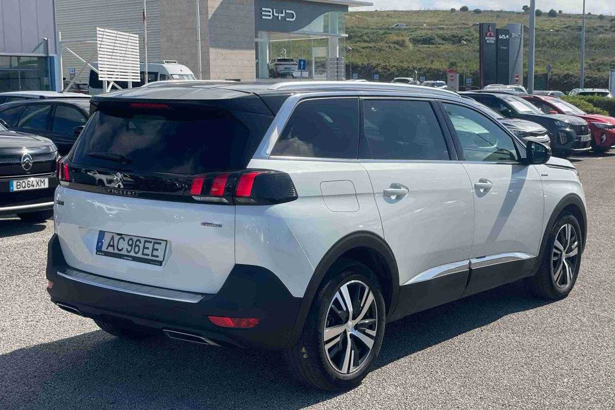 peugeot-5008-2020-diesel-1499cc