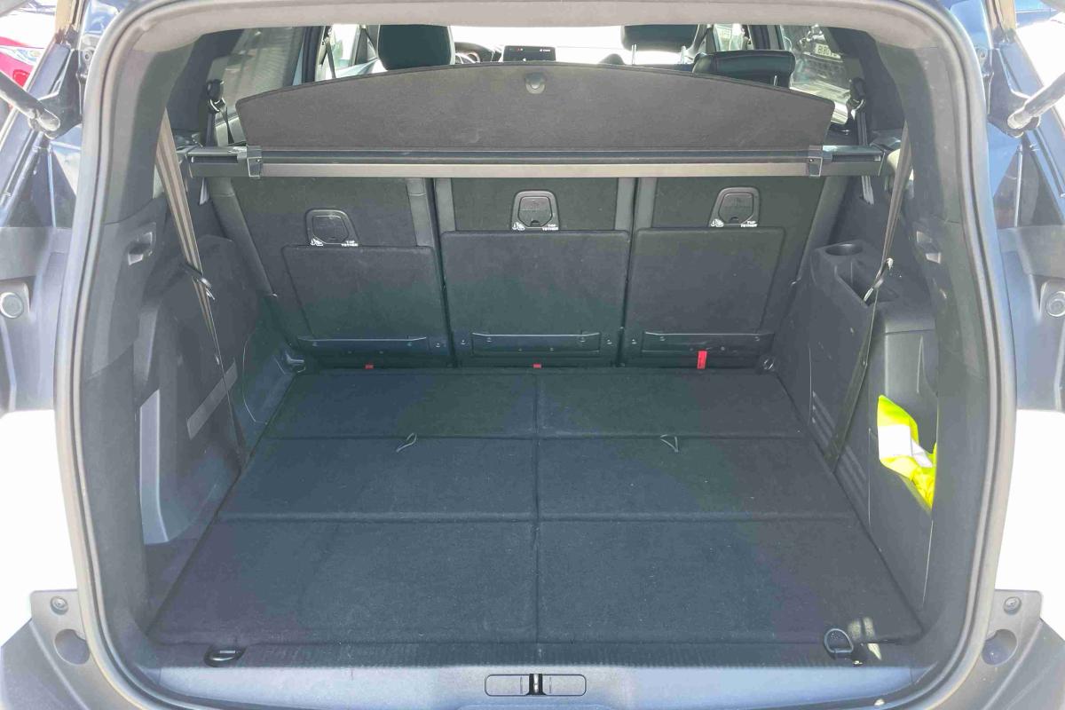 peugeot-5008-2020-diesel-1499cc