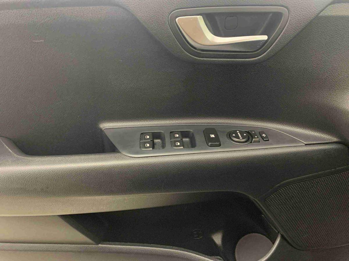 kia-stonic-2025-gasolina-998cc