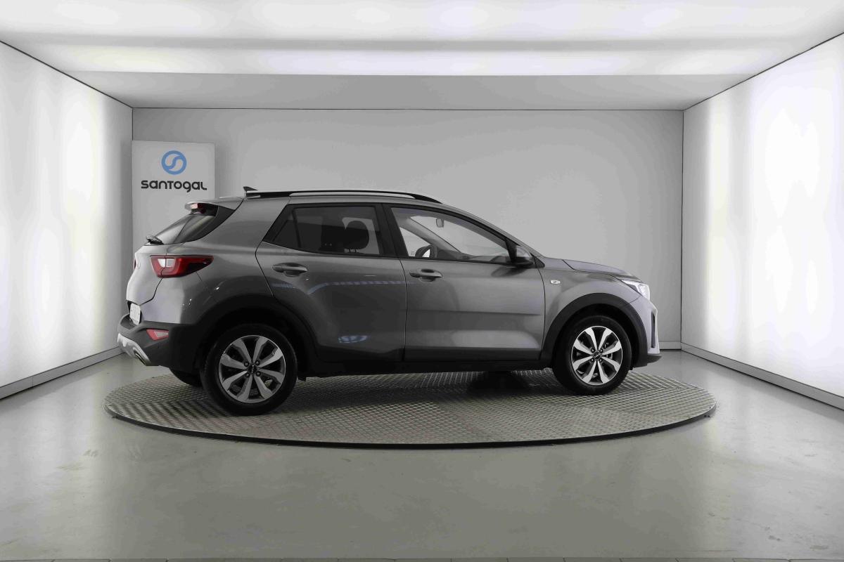 kia-stonic-2025-gasolina-1197cc