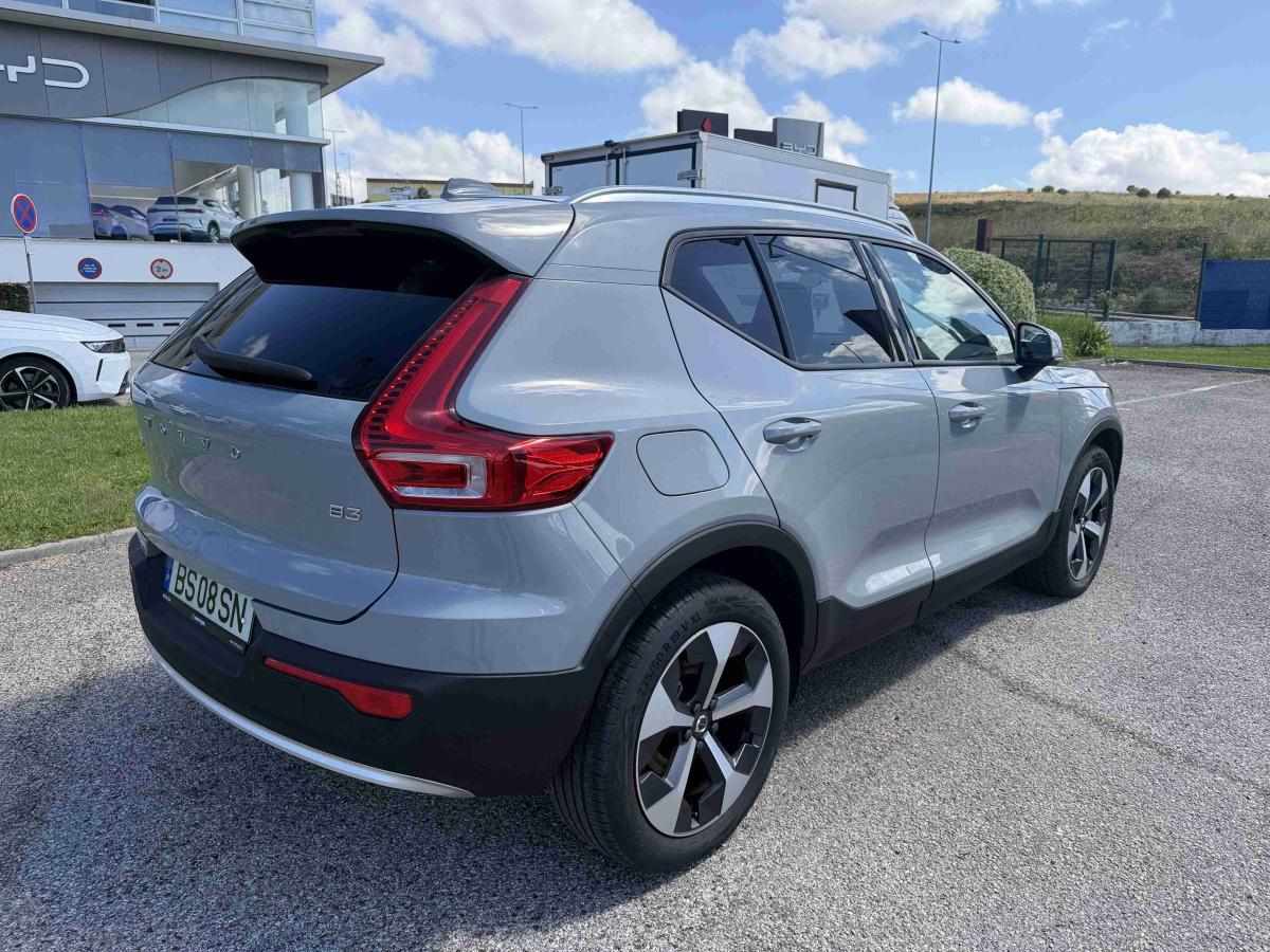 volvo-xc40-2025-gasolina-1969cc