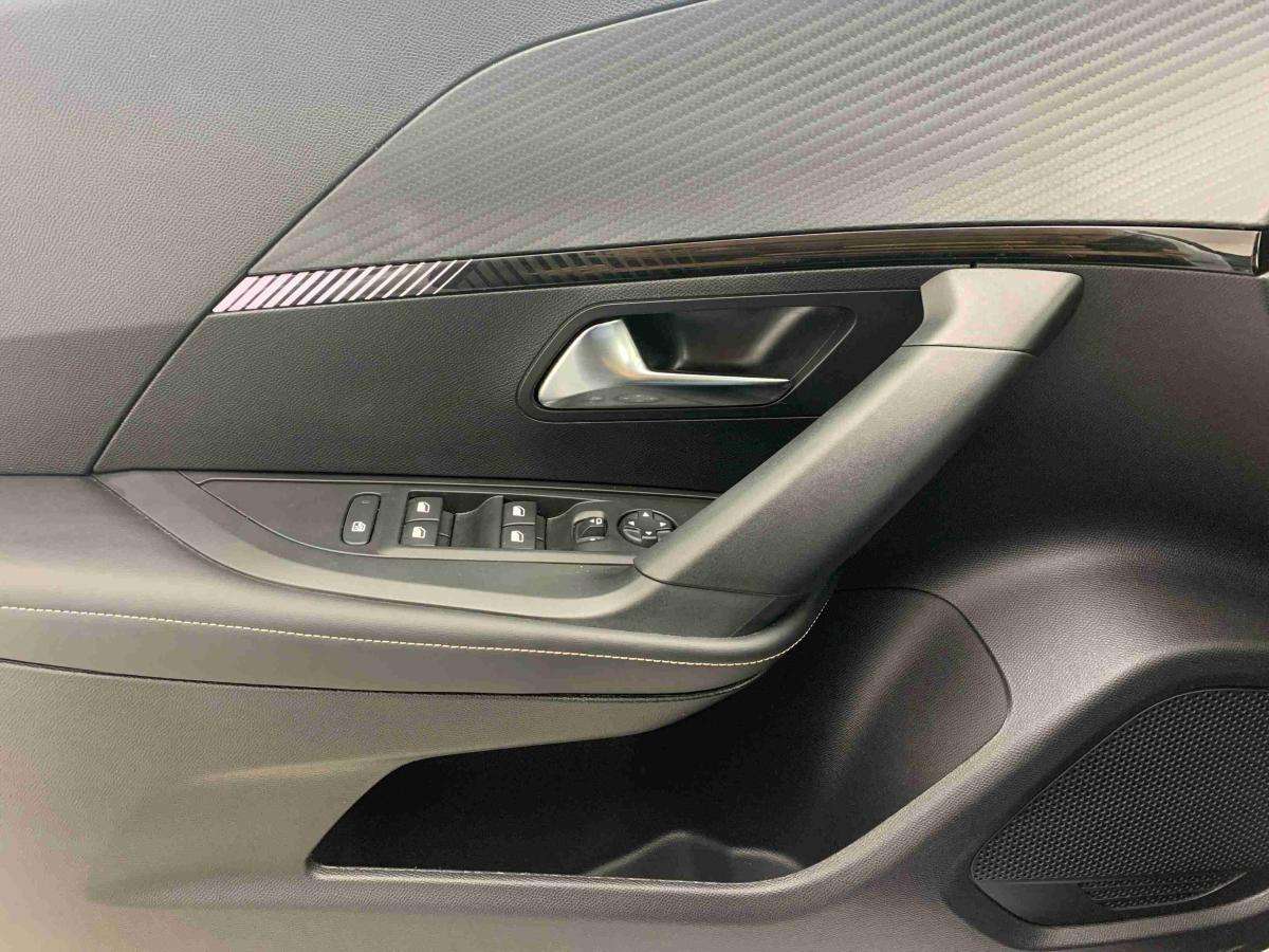 peugeot-2008-2025-gasolina-1199cc