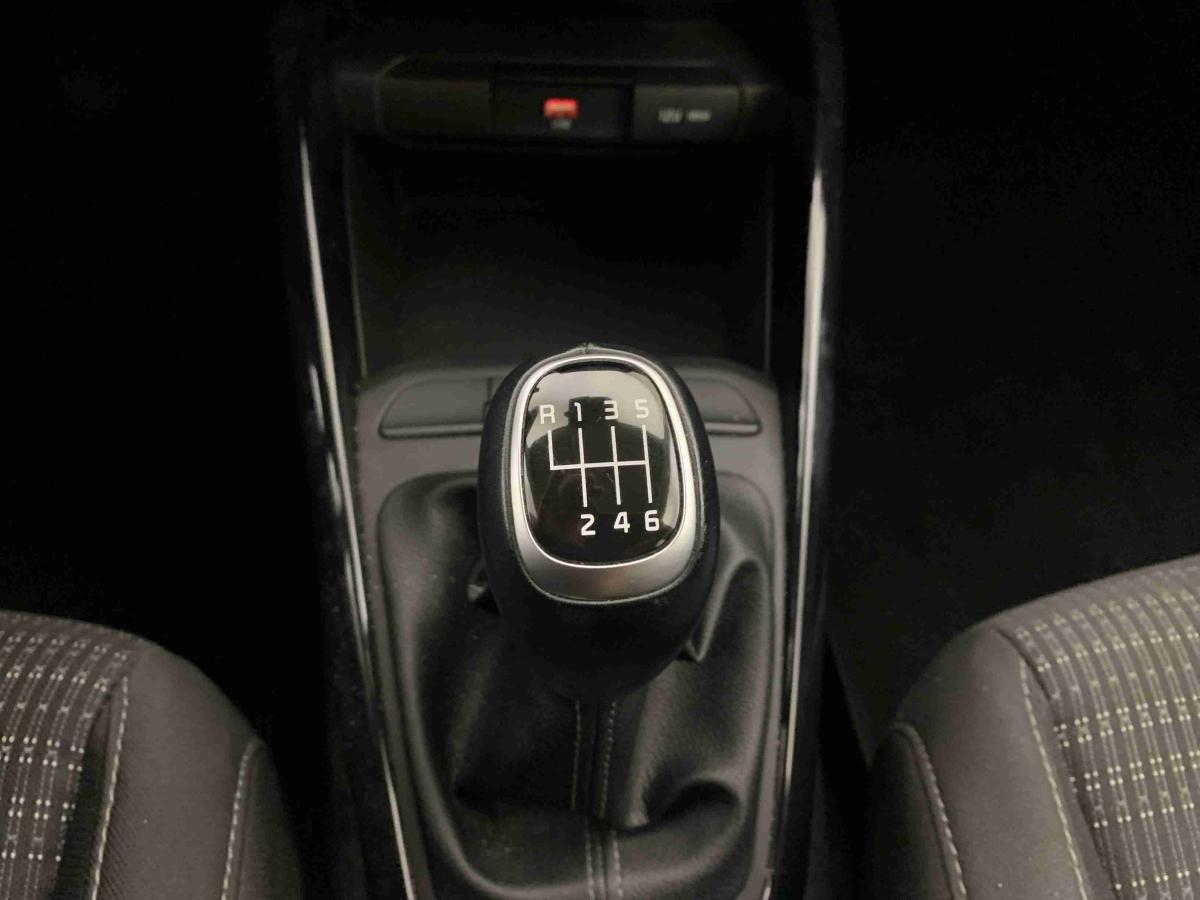 kia-stonic-2025-gasolina-998cc