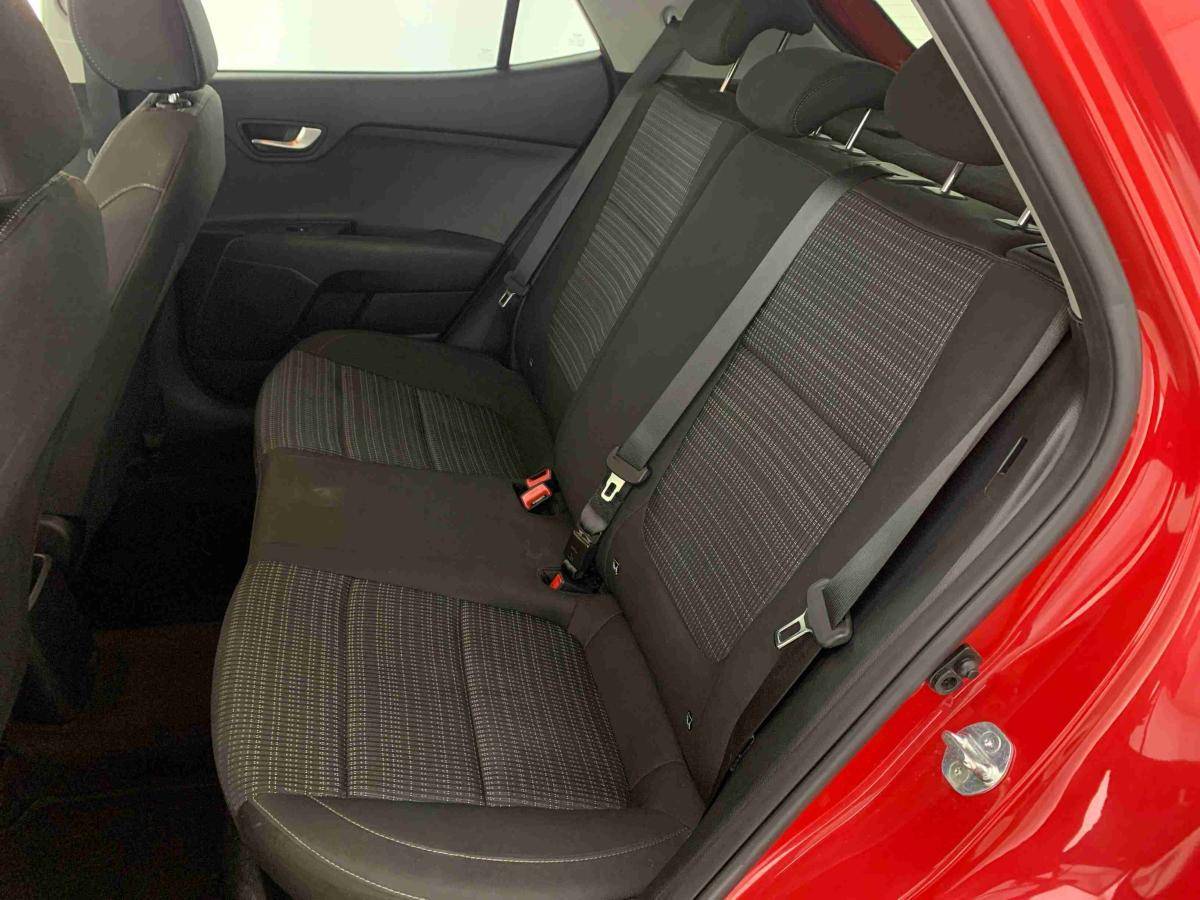 kia-stonic-2025-gasolina-998cc