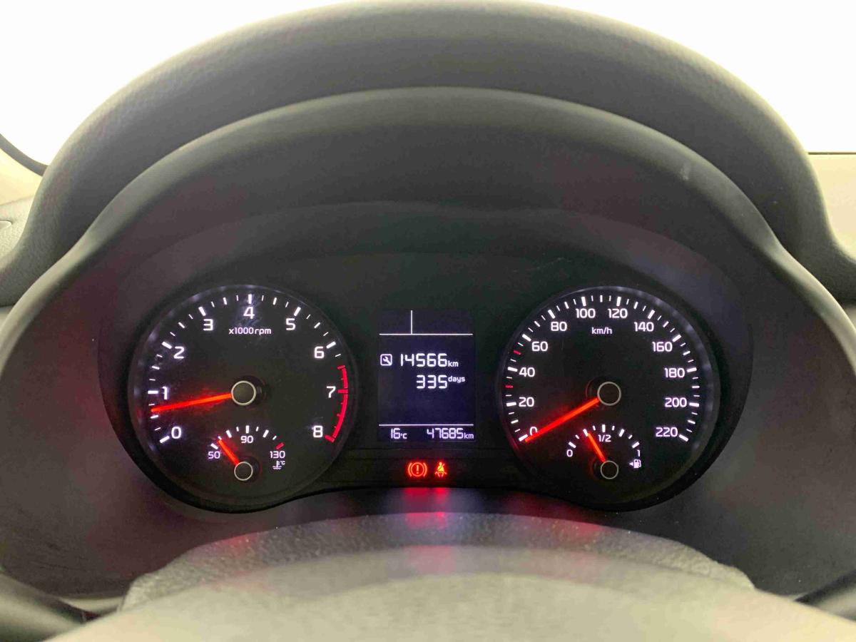 kia-stonic-2021-gasolina-1197cc
