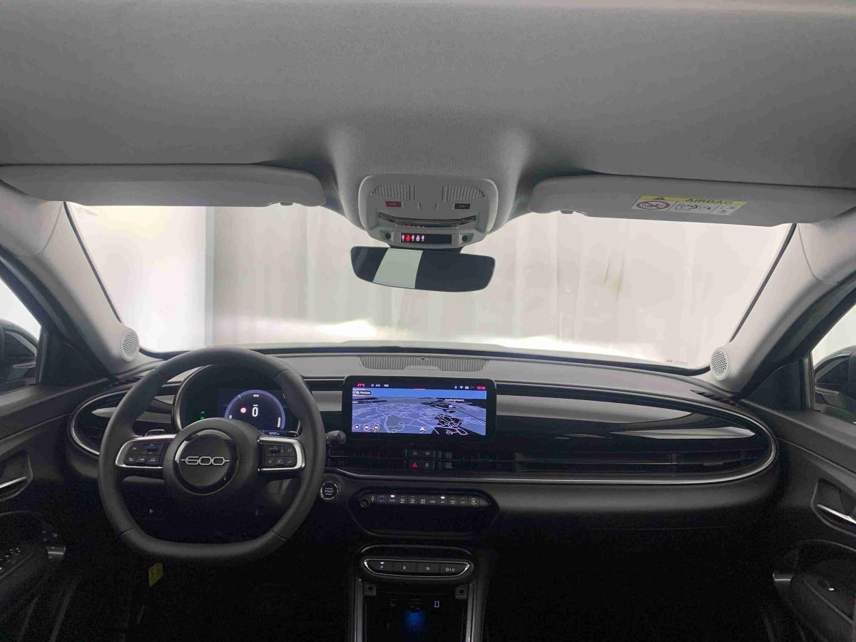 fiat-600-2025-gasolina-1199cc