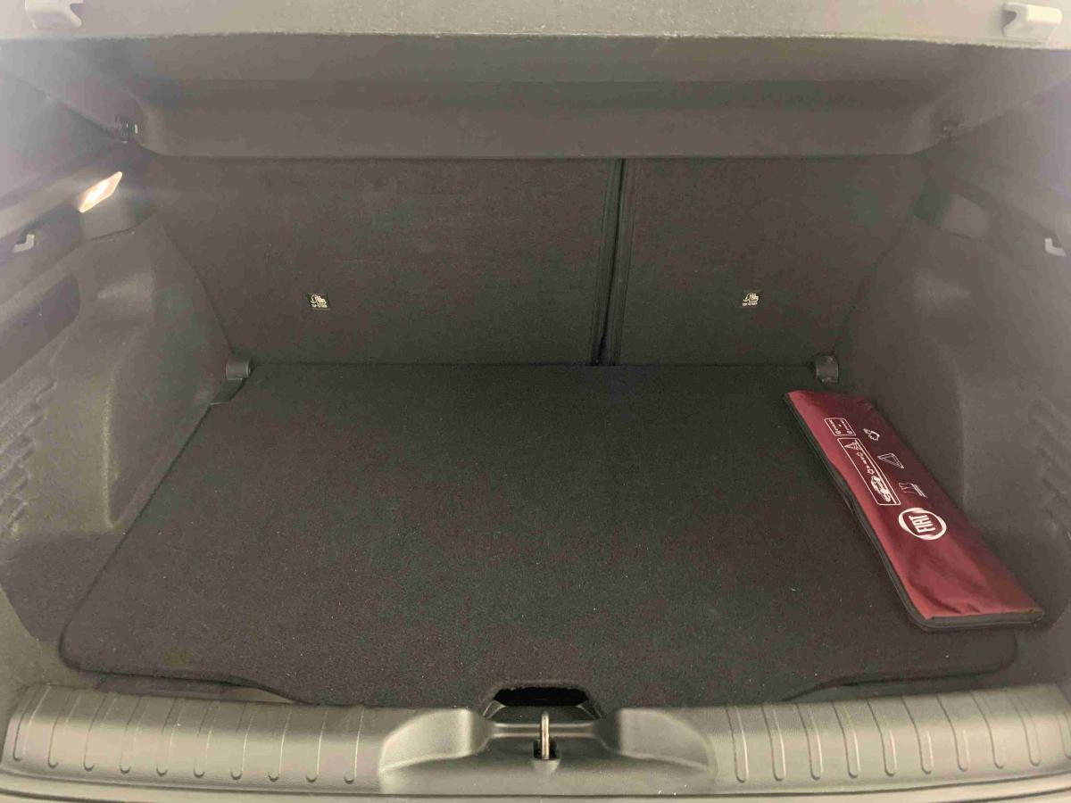 fiat-600-2025-gasolina-1199cc